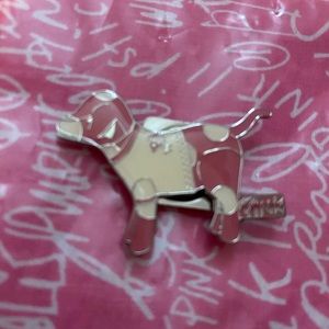 —— SOLD Rare VS PINK dog magnet